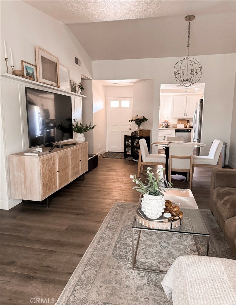 Photo of Listing #OC25030711