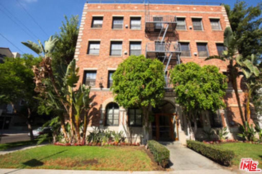 Photo of Listing #25498039