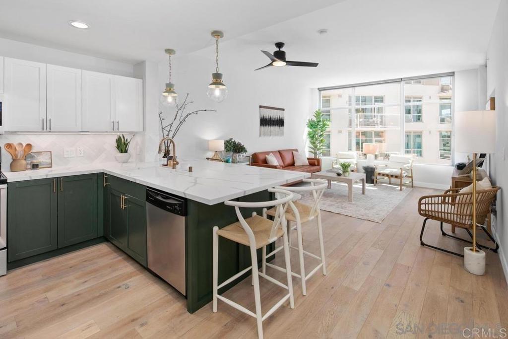 Photo of Listing #PTP2501105