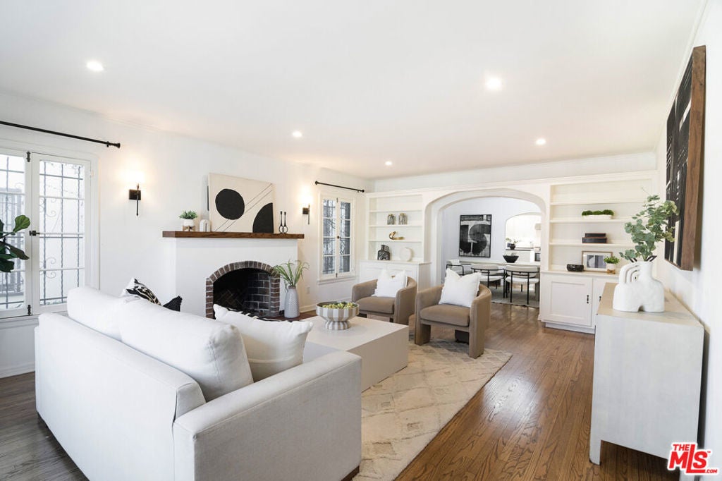 Photo of Listing #25498433