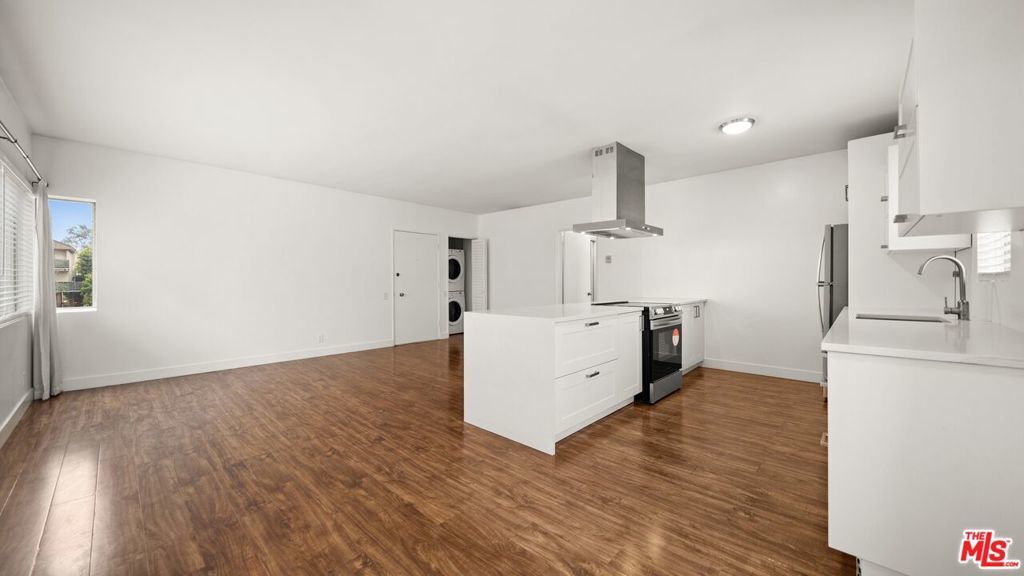 Photo of Listing #25497831