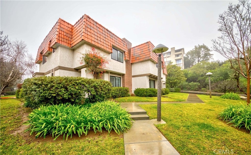 Photo of Listing #PV25034927