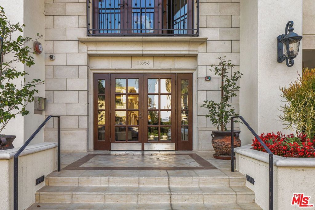 Photo of Listing #25499643