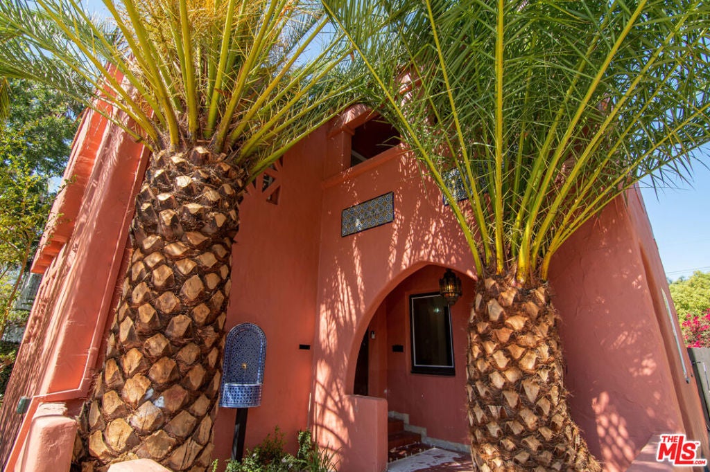 Photo of Listing #25499795