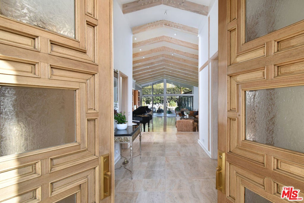 Photo of Listing #25499863