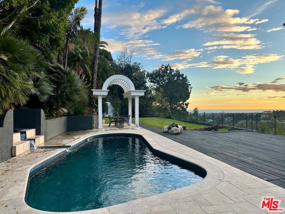 Photo of Listing #25500139