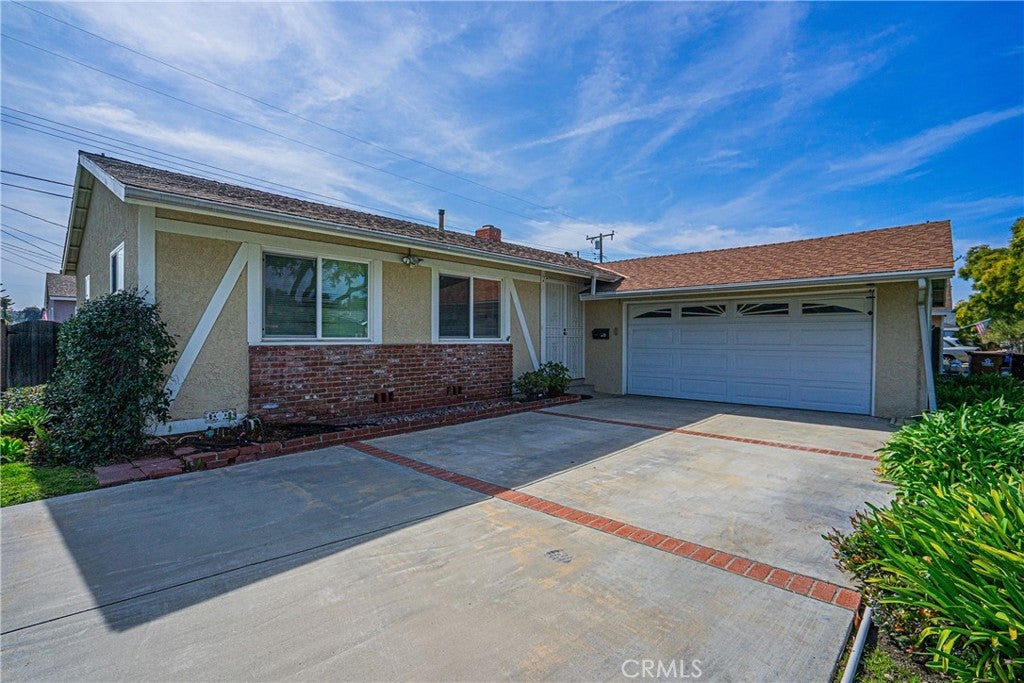 Photo of Listing #PW25036924