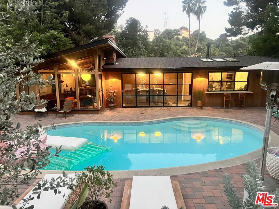 Photo of Listing #25500553