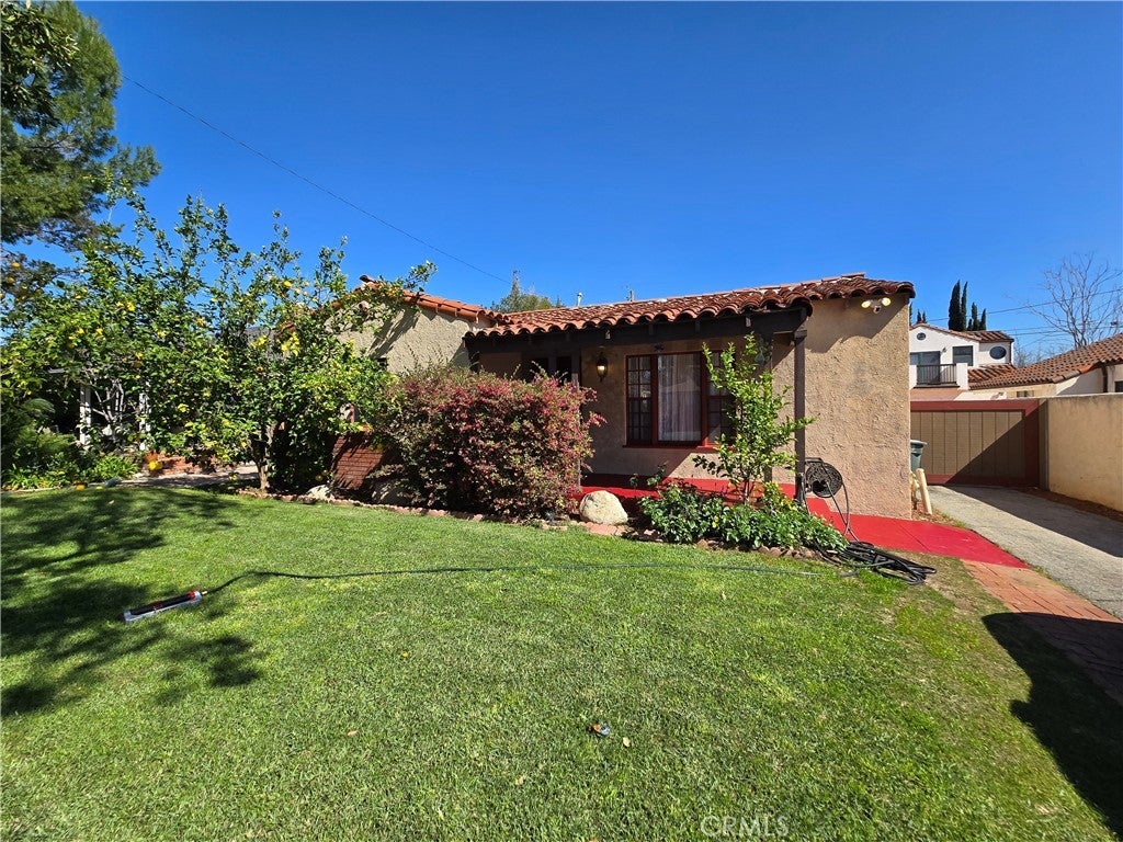 Photo of Listing #SR25038121