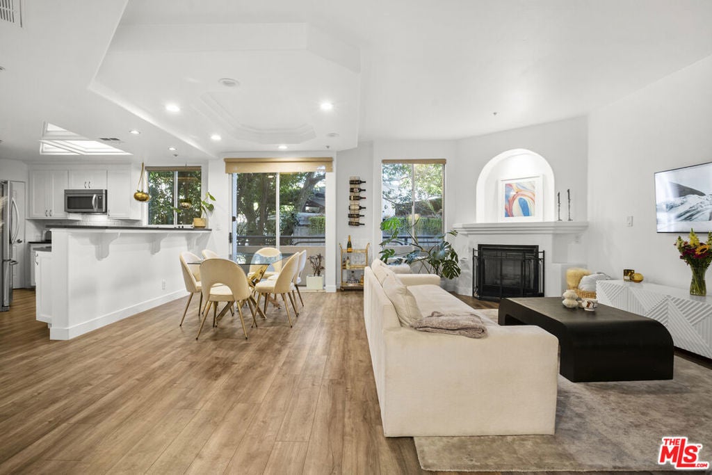 Photo of Listing #25501669