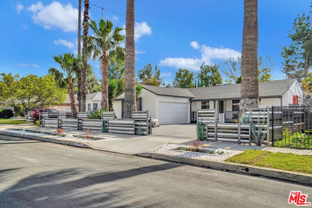 Photo of Listing #25500103