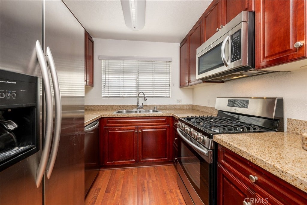 Photo of Listing #SR25040109