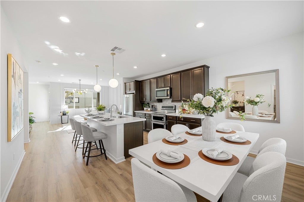 Photo of Listing #OC25039659