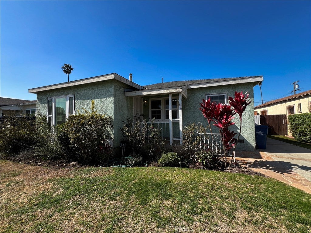 Photo of Listing #SB25040438