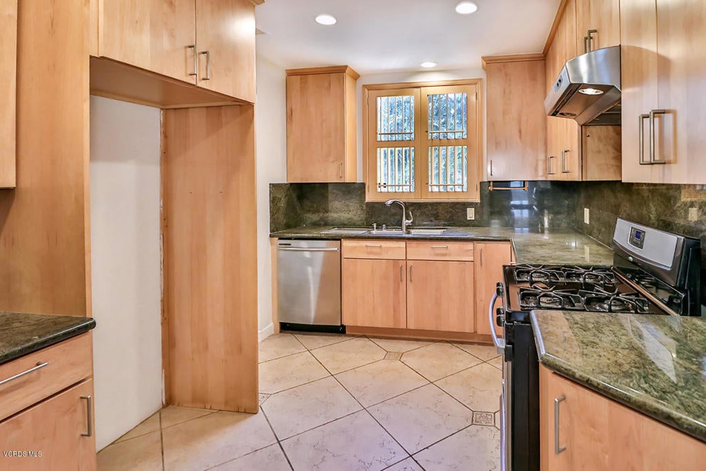 Photo of Listing #225000902