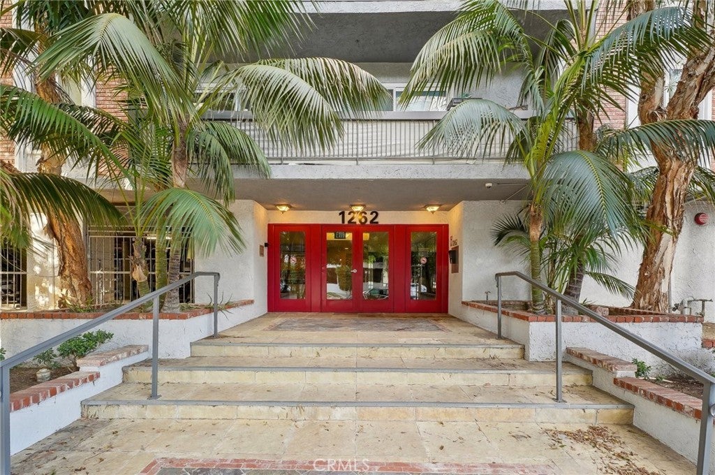 Photo of Listing #SR25035337