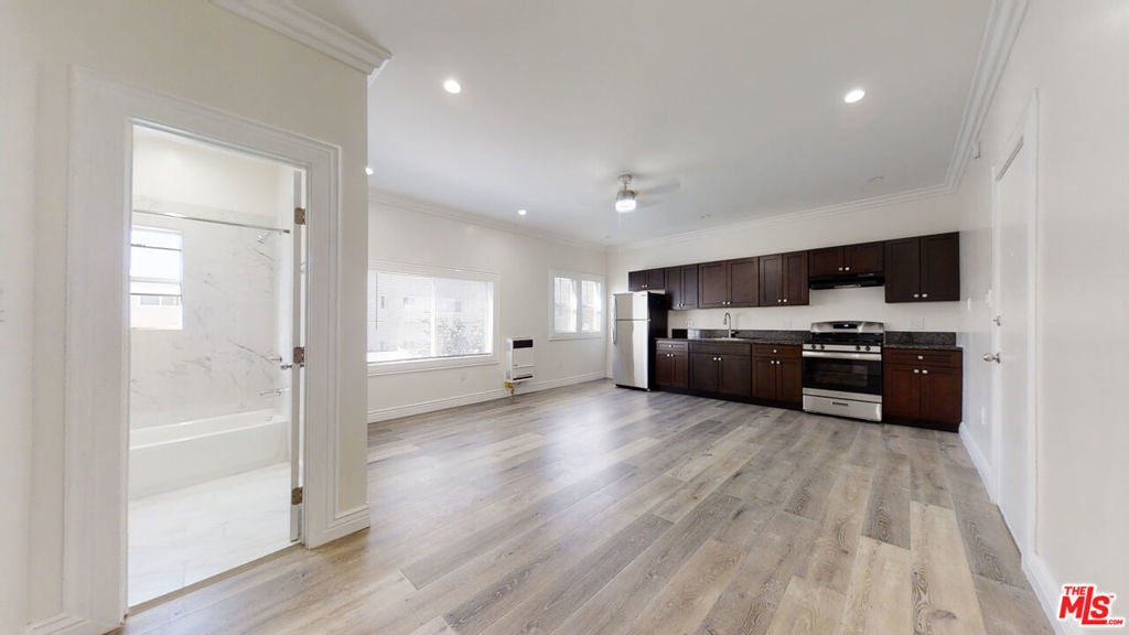 Photo of Listing #25503603