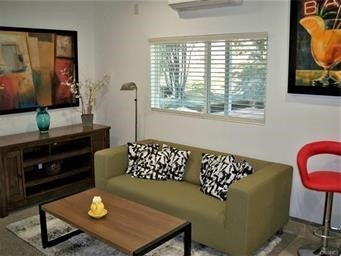 Photo of Listing #SR25038069