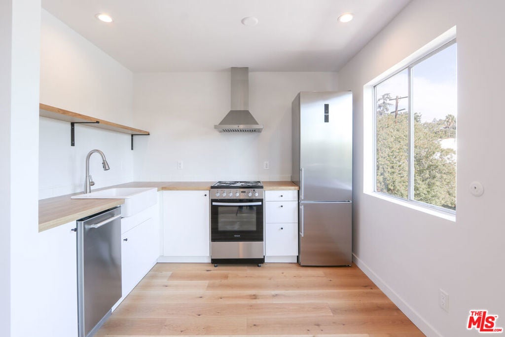 Photo of Listing #25503691