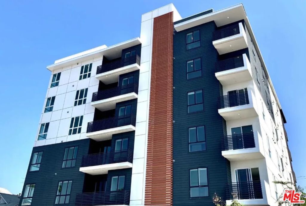 Photo of Listing #25503823