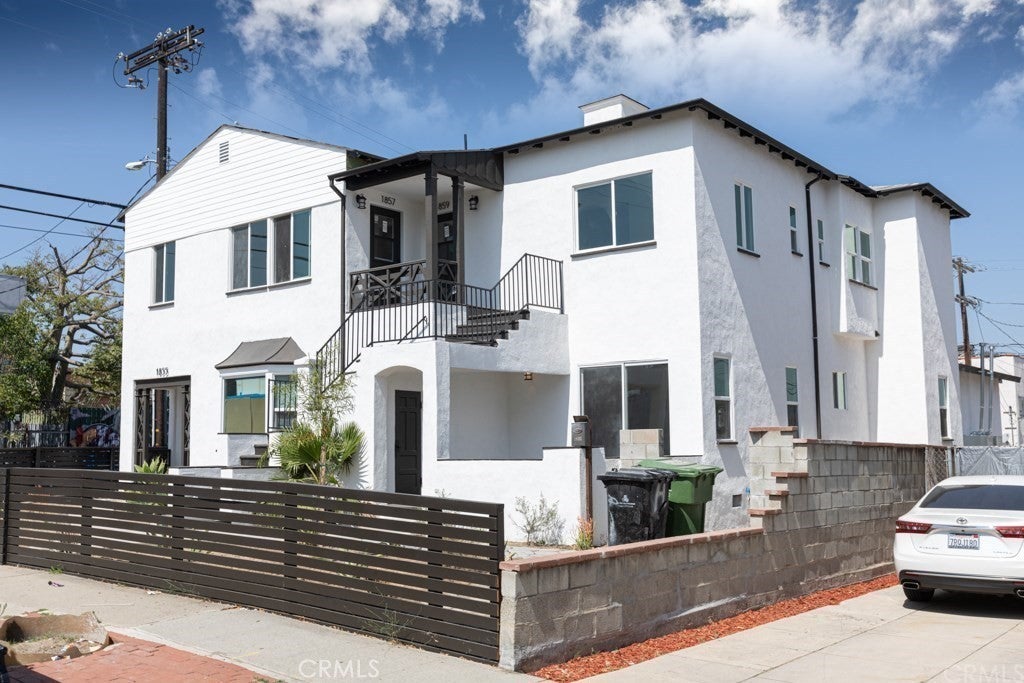 Photo of Listing #DW25043967