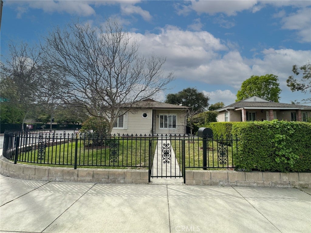 Photo of Listing #TR25044241