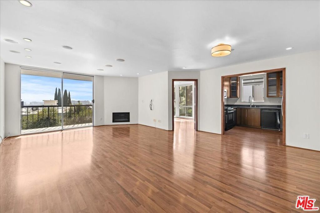 Photo of Listing #25504767