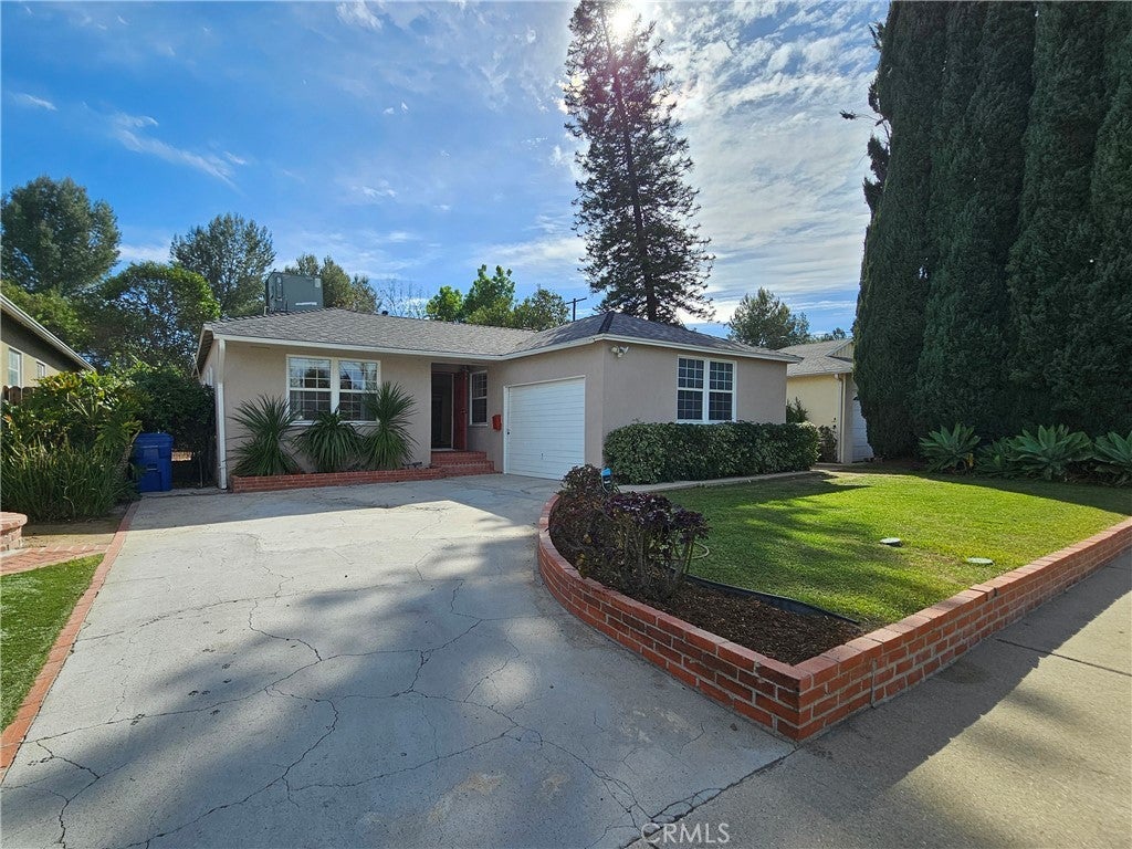 Photo of Listing #SR25043783