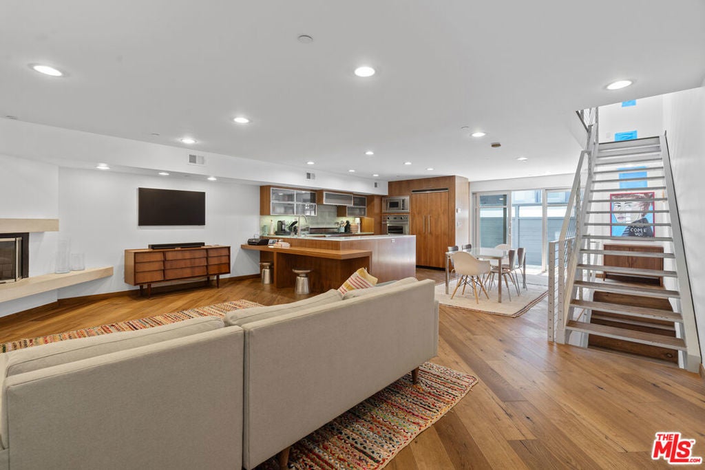 Photo of Listing #25505009