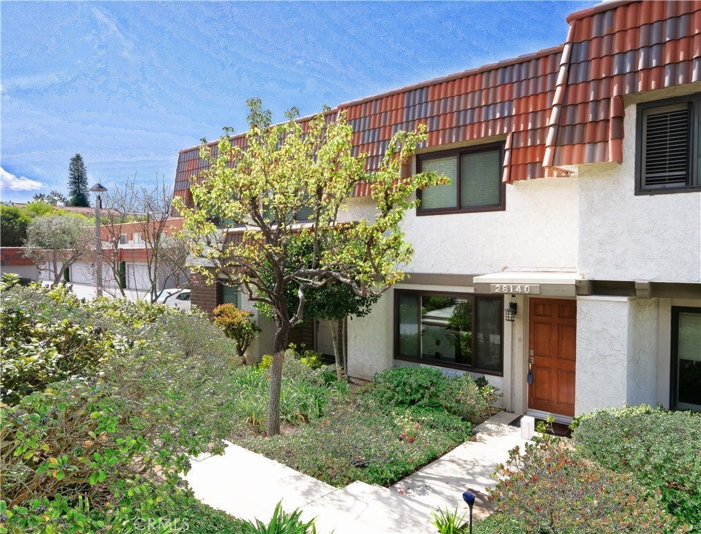 Photo of Listing #PV25045079