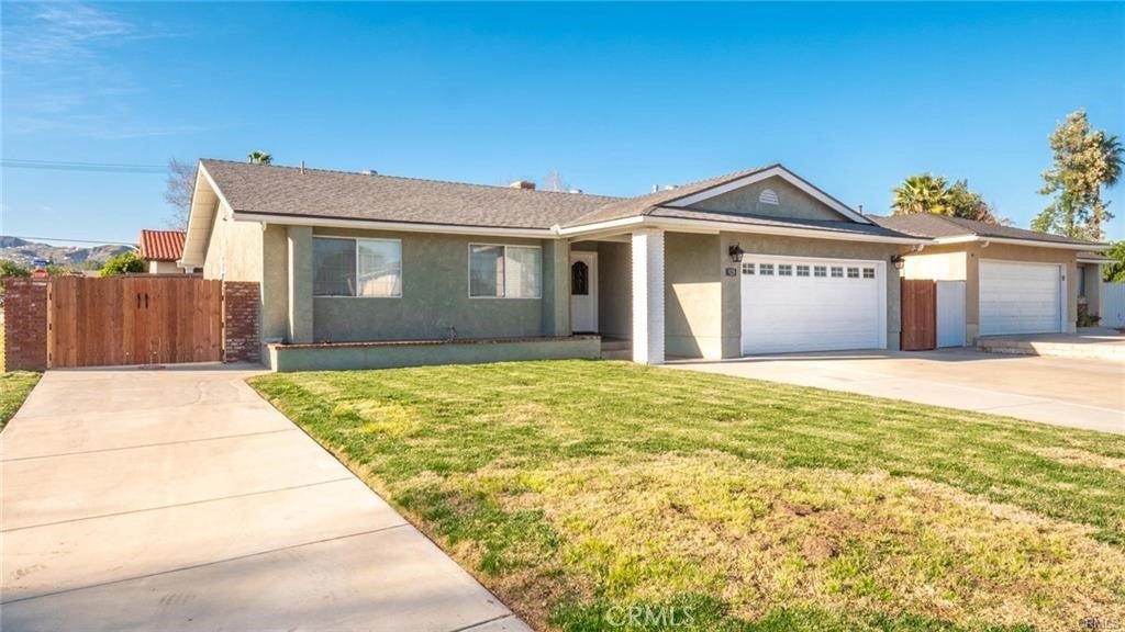 Photo of Listing #ND25045437