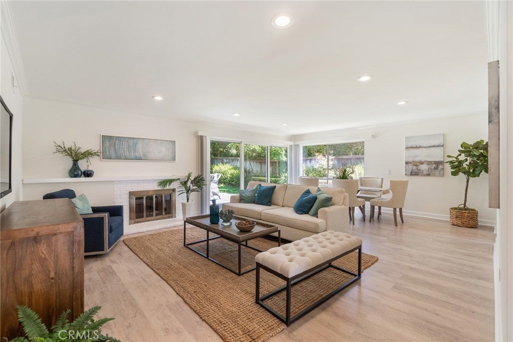 Photo of Listing #PV25045535