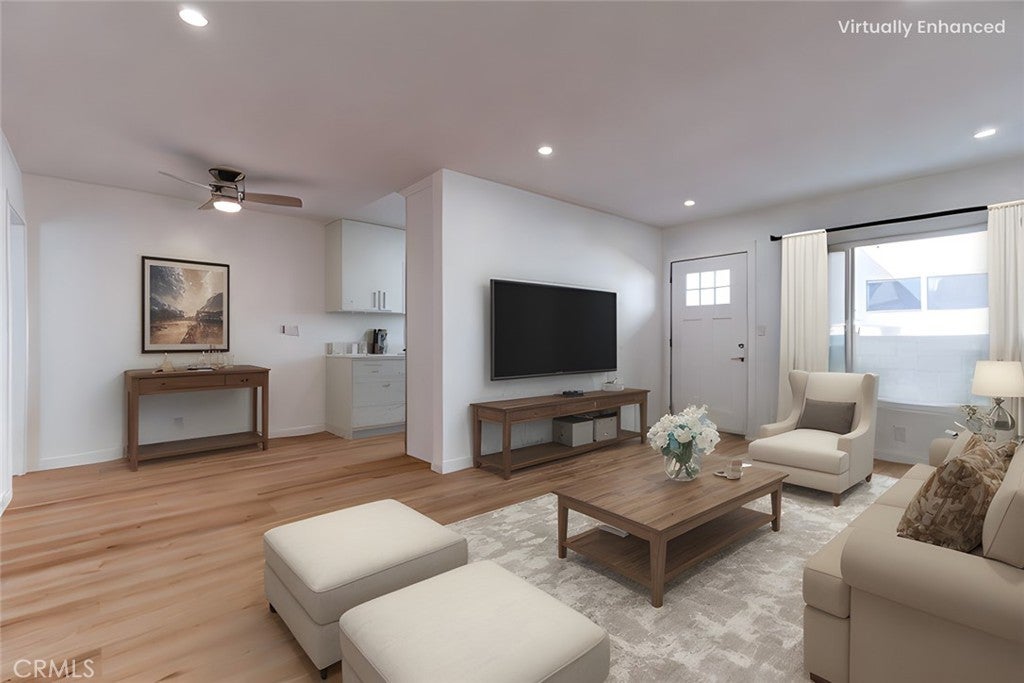 Photo of Listing #RS25045764