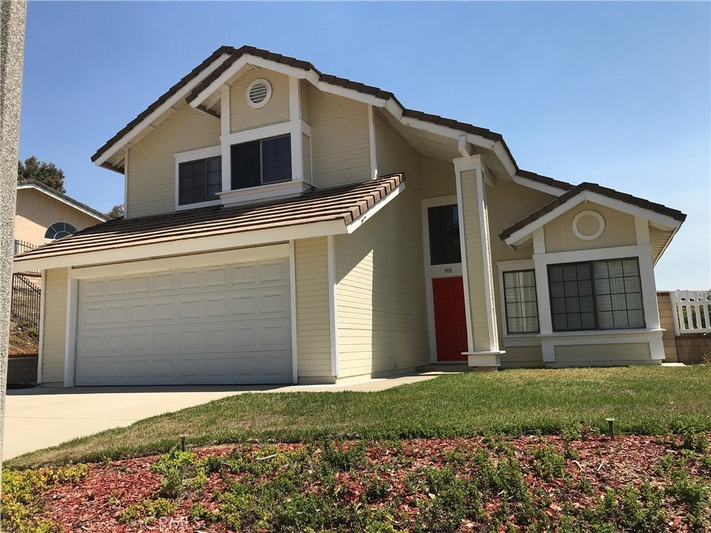 Photo of Listing #IV25046223