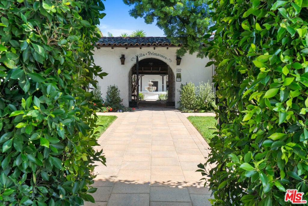 Photo of Listing #25505653