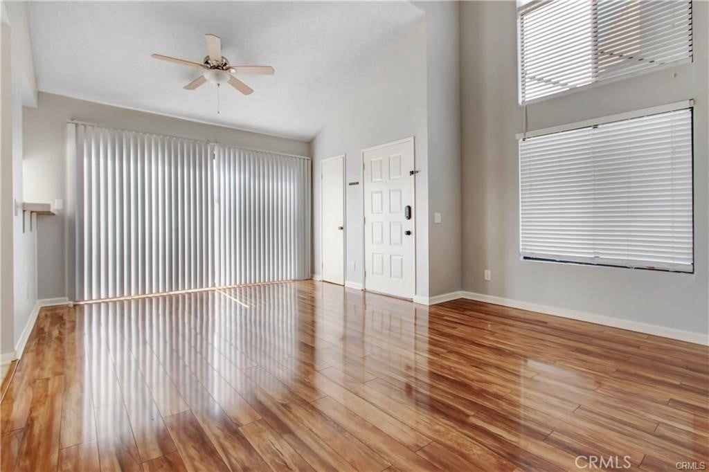 Photo of Listing #IV25046323