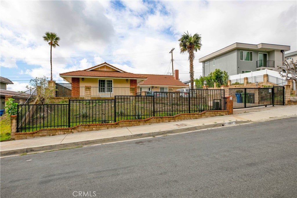 Photo of Listing #SR25034869