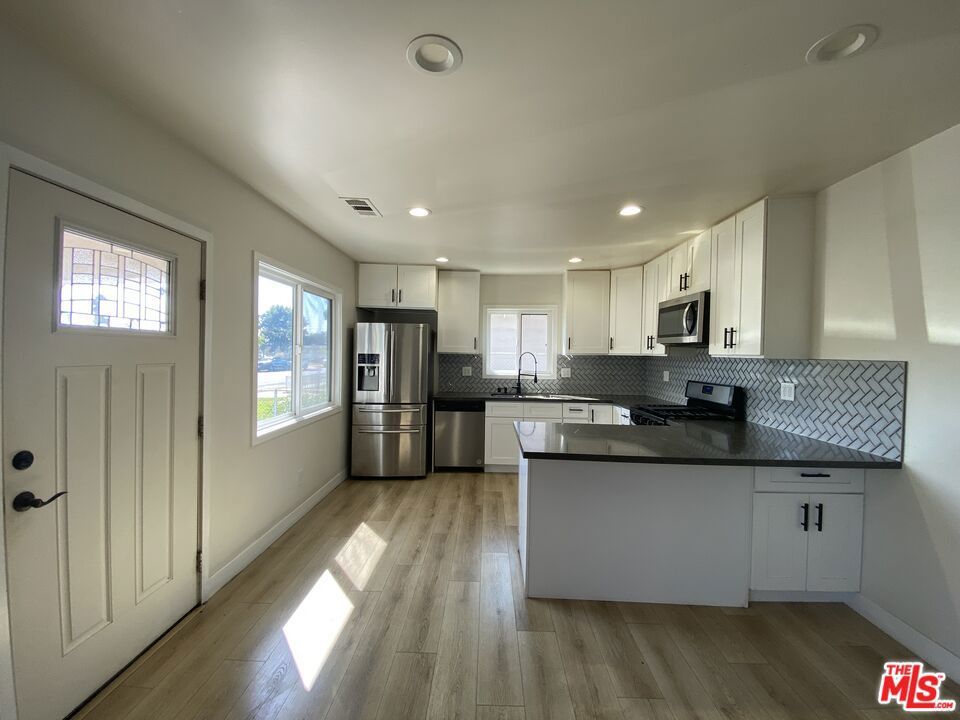 Photo of Listing #25506121