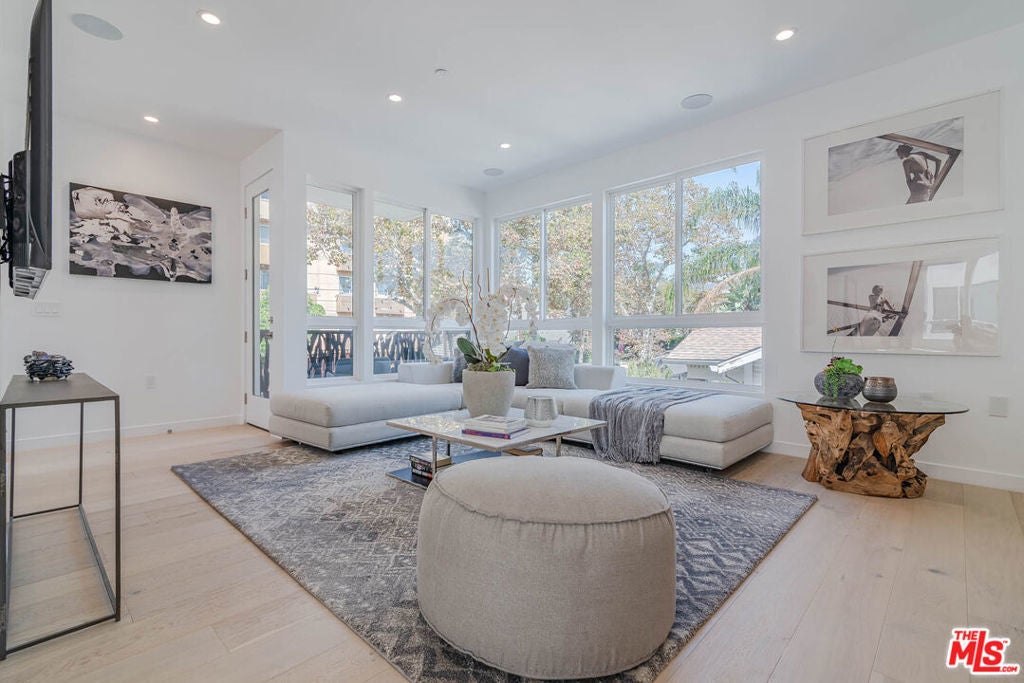 Photo of Listing #25506209