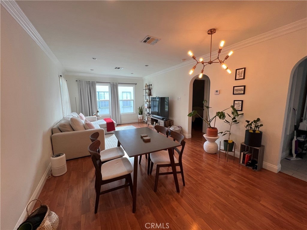 Photo of Listing #SR25047539