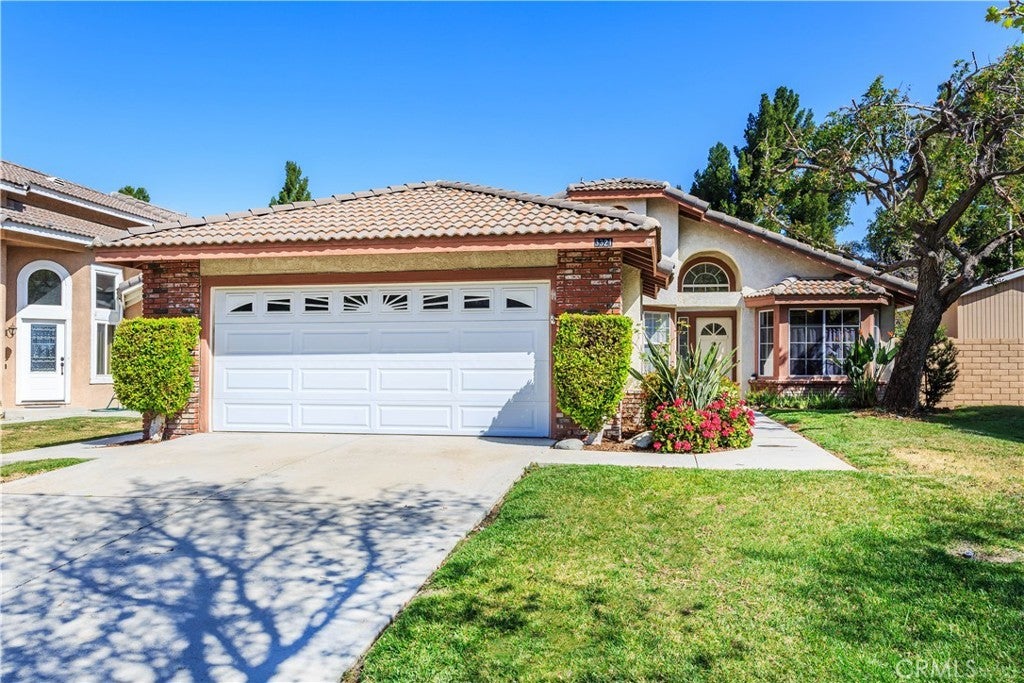 Photo of Listing #PW25048344