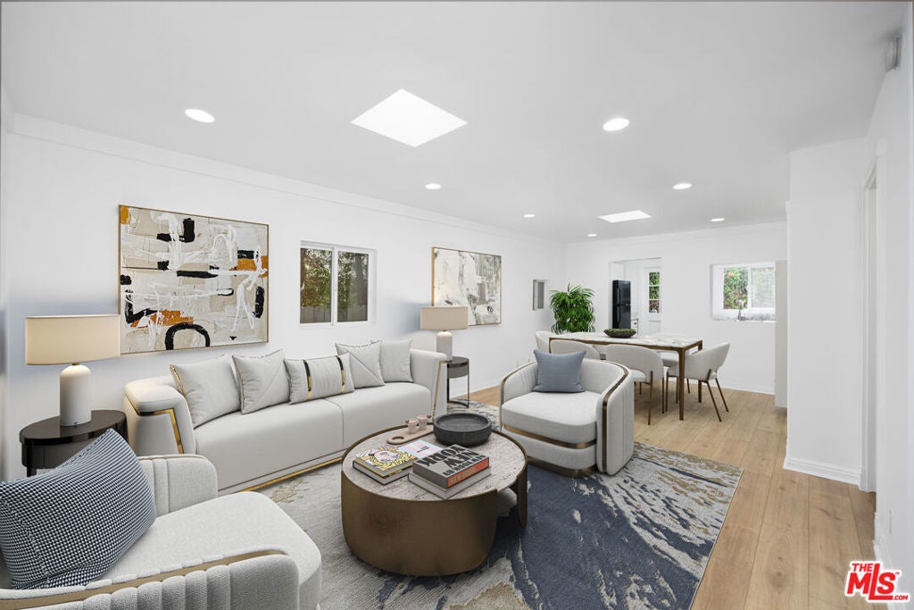 Photo of Listing #25507525