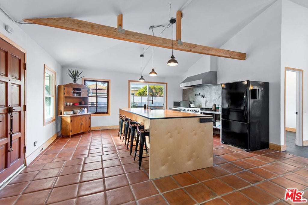 Photo of Listing #25496465