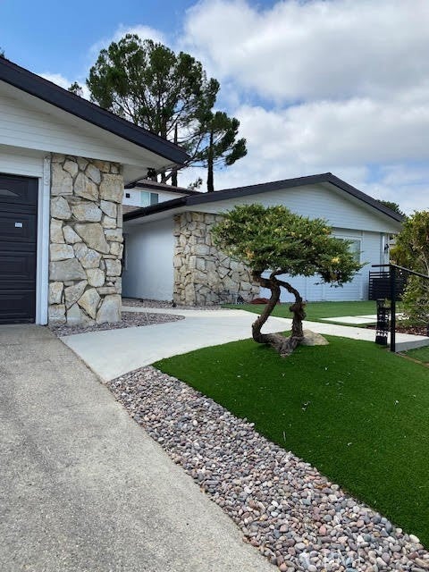 Photo of Listing #SR25049859