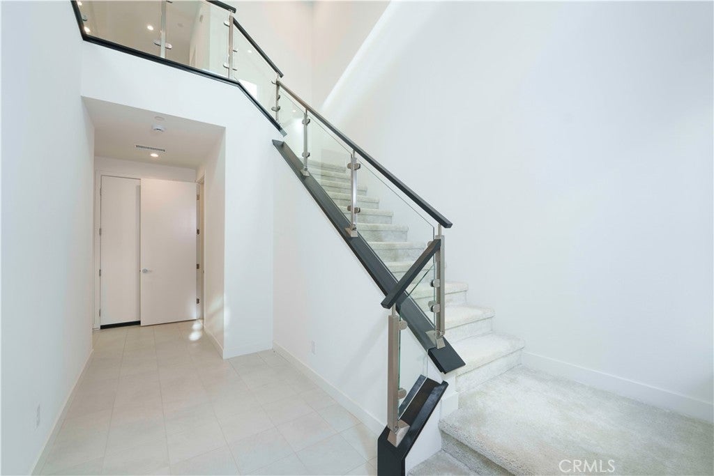 Photo of Listing #OC25050548