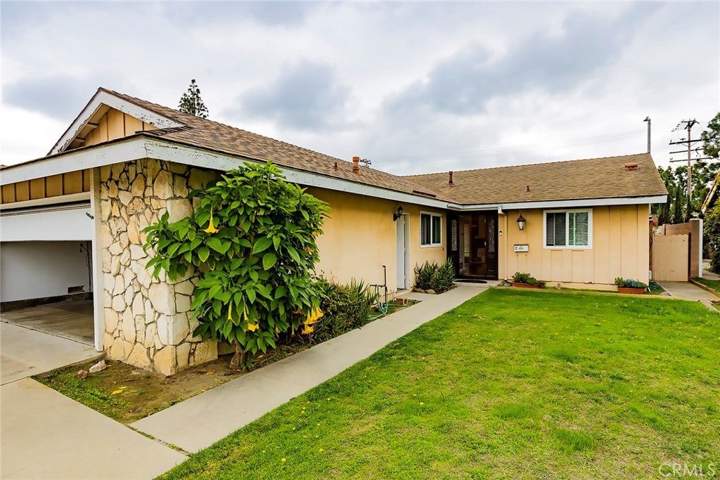 Photo of Listing #SB25051667