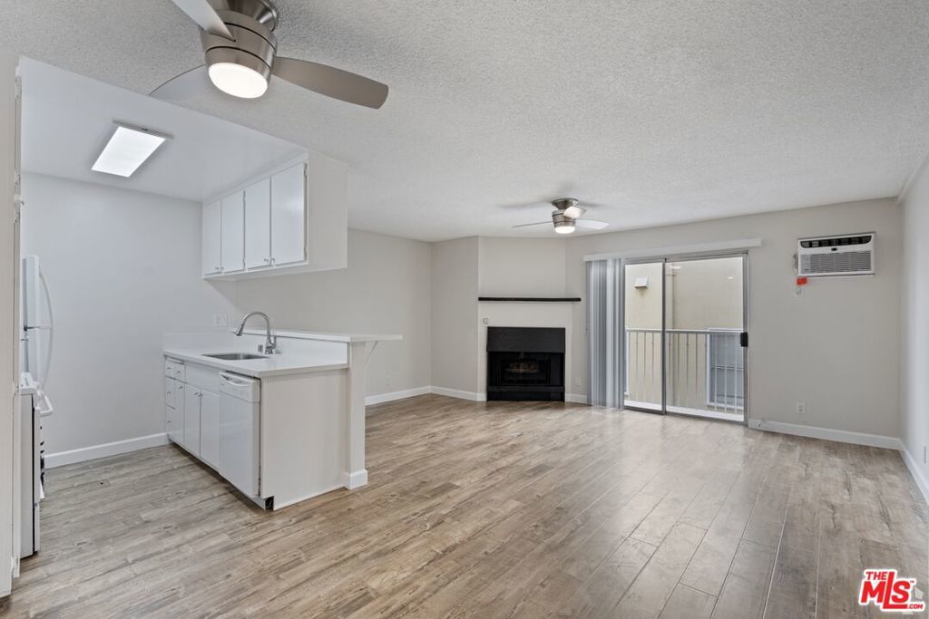 Photo of Listing #25506557