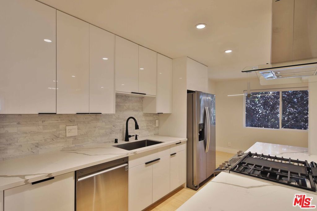 Photo of Listing #25509443