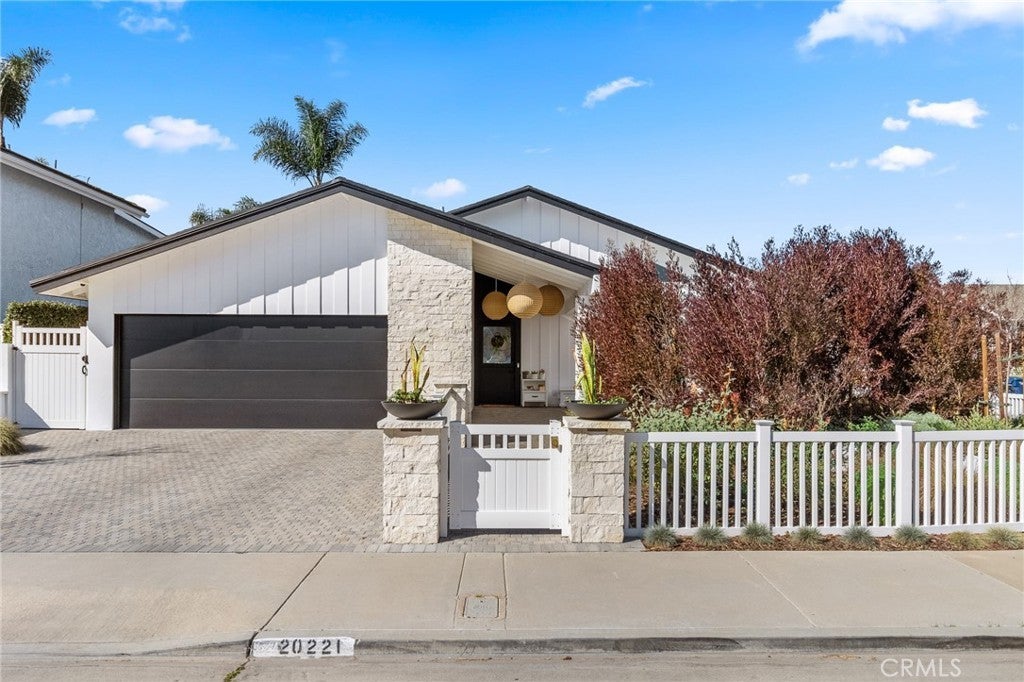 Photo of Listing #OC25053017