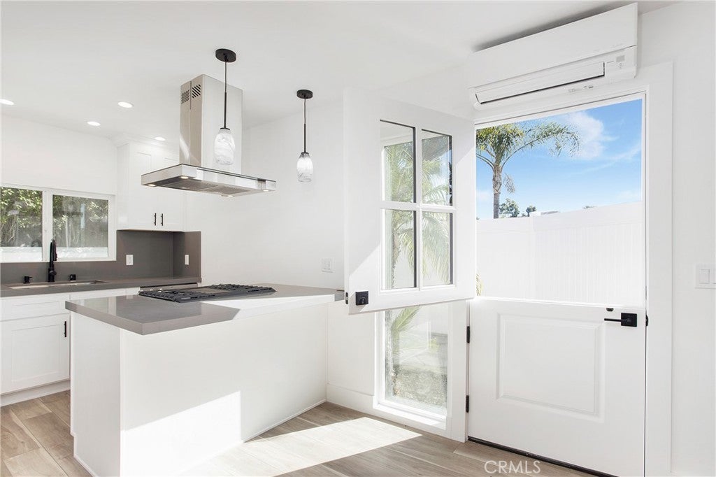 Photo of Listing #OC25047416